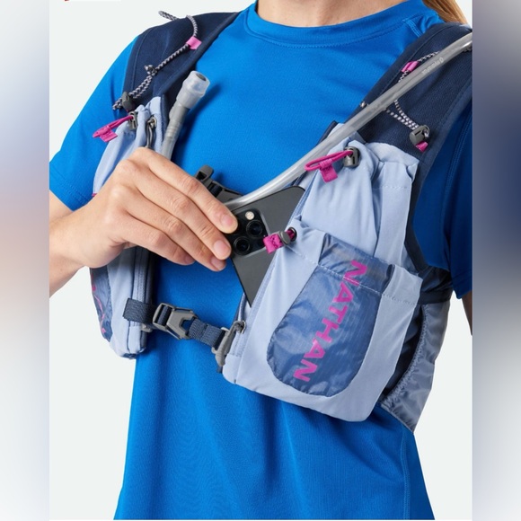 Nathan Women's Vapor Airess 3.0 Hydration Vest - 2025 NWT FITS L-XXL - Picture 4 of 13